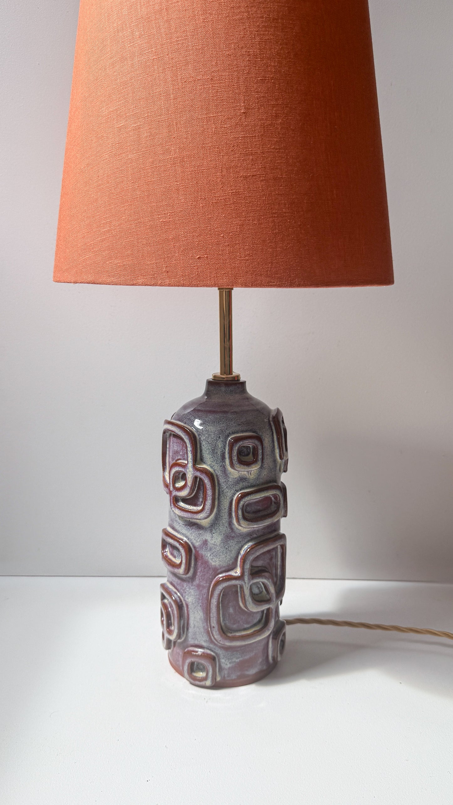 Amethyst Retro Sculpt Table Lamp